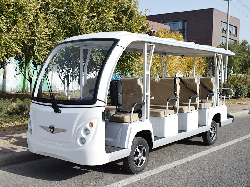 14座电动观光车白色