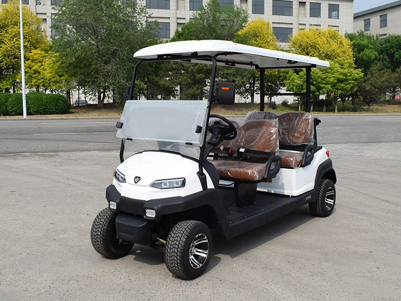 4座高尔夫球车白色