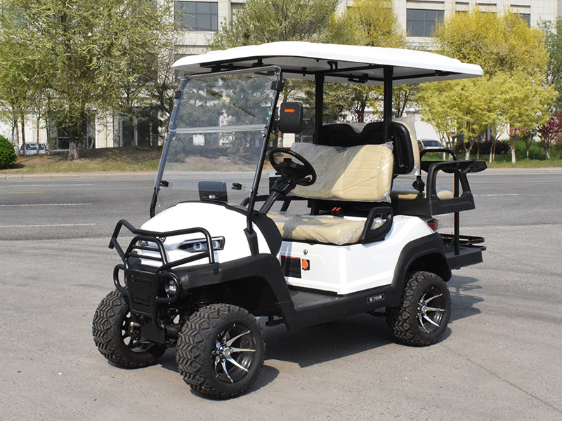 4座高尔夫球车客货两用白色