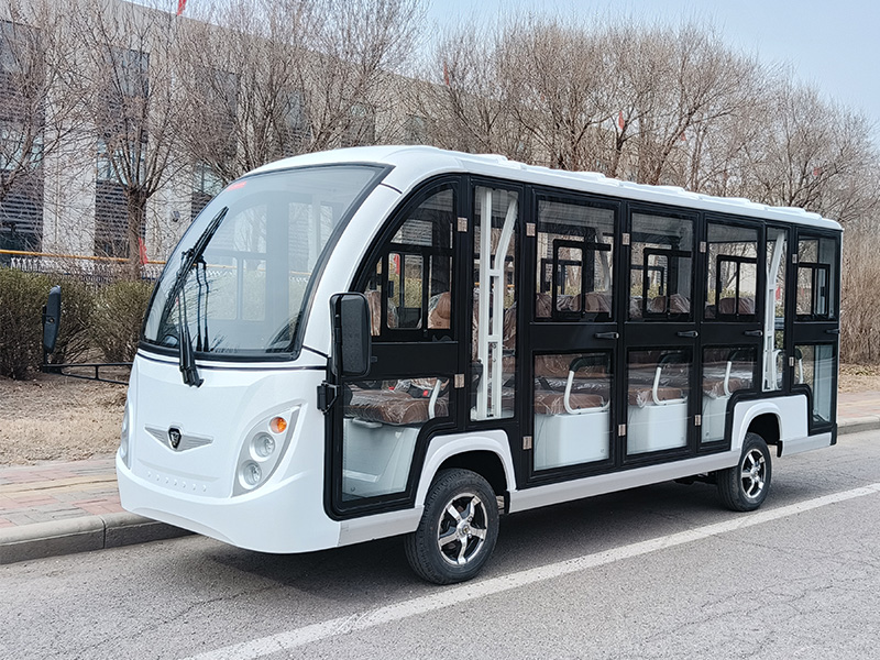 14座封闭电动观光车白色