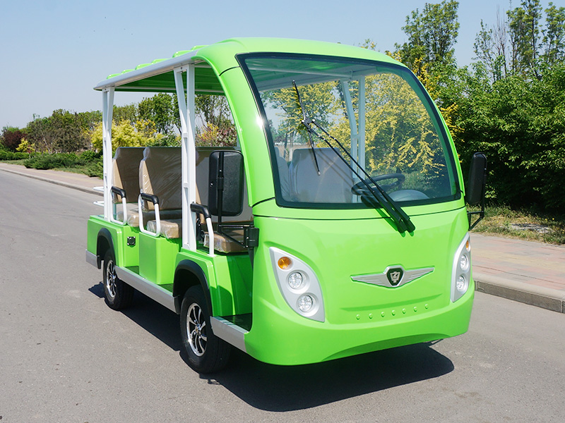 8座电动观光车绿色